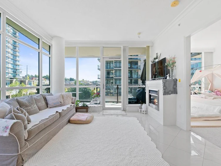 602-162 Victory Ship Way, North Vancouver, BC, V7L 0B4 - 3