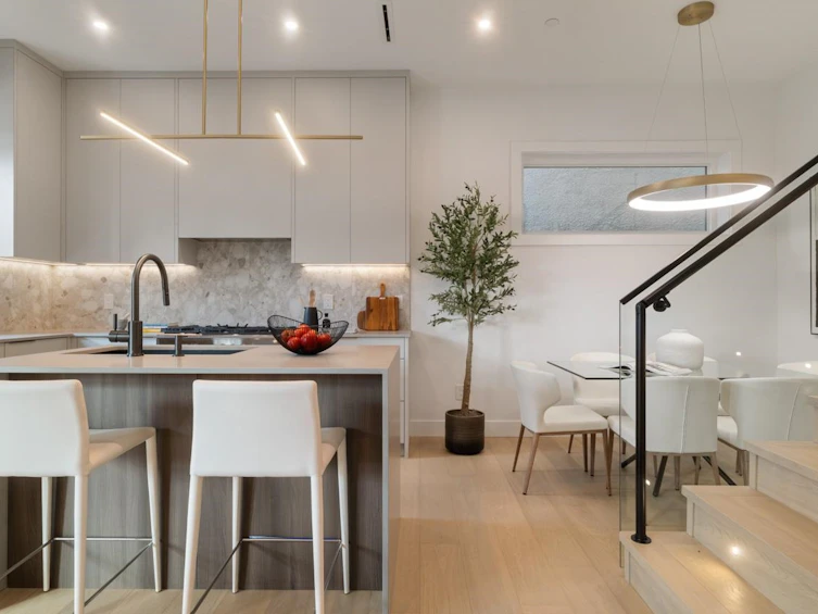 2-2680 E 5th Avenue, Vancouver, BC, V5M 1M9