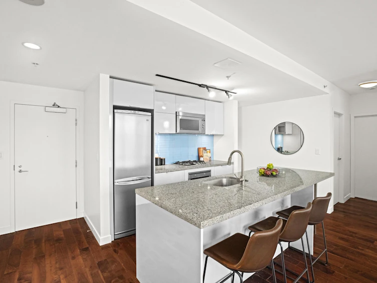 3501-128 W Cordova Street, Vancouver, BC, V6B 0E6 - 3