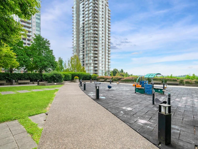 1201-2978 Glen Drive, Coquitlam, BC, V3B 0C3 - 25