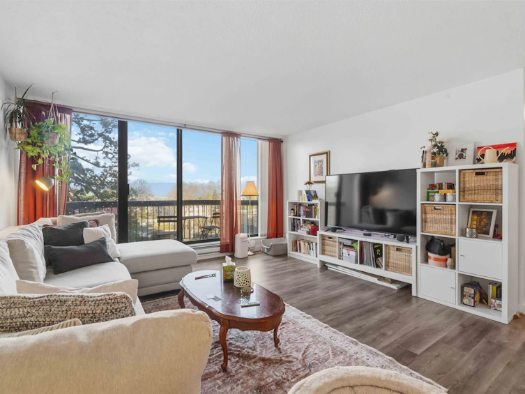 401-6540 Burlington Avenue, Burnaby, BC, V5H 4G3 - 4