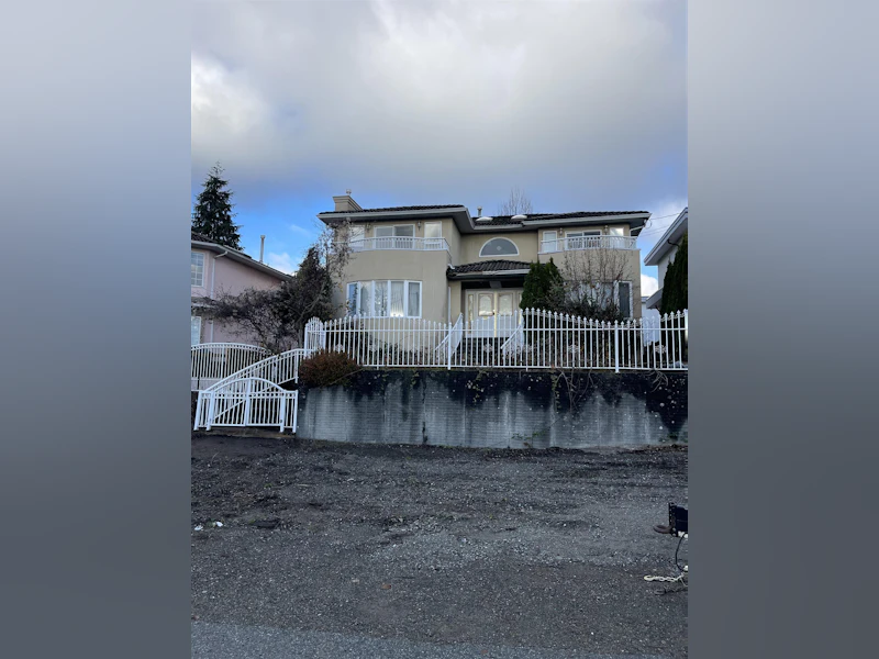 5181 Portland Street, Burnaby BC V5J 2R1