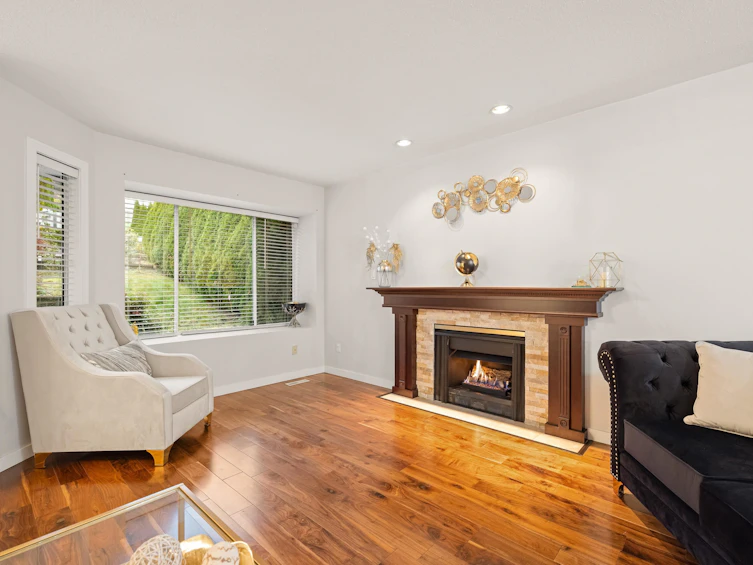 187 Warrick Street, Coquitlam, BC, V3K 6C1 - 4