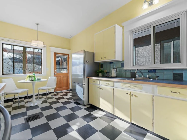 2130 Parker Street, Vancouver, BC, V5L 2L7 - 19