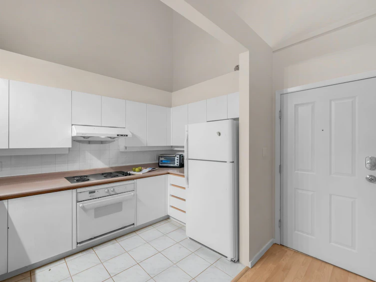 303-8660 Jones Road, Richmond, BC, V6Y 1L8 - 9