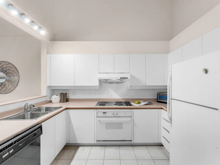303-8660 Jones Road, Richmond, BC, V6Y 1L8 - 7