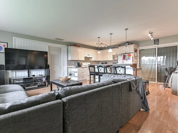 2561 Ross Road, Abbotsford, BC, V4X 1J3 - 9
