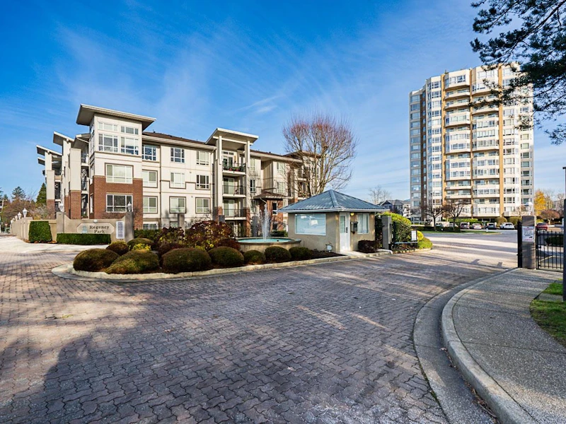 402 - 3190 Gladwin Road, Abbotsford BC V2T 5T2
