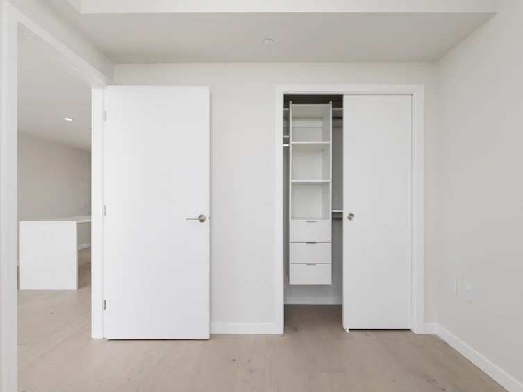 2401-7433 Cambie Street, Vancouver, BC, V6P 0J8 - 6