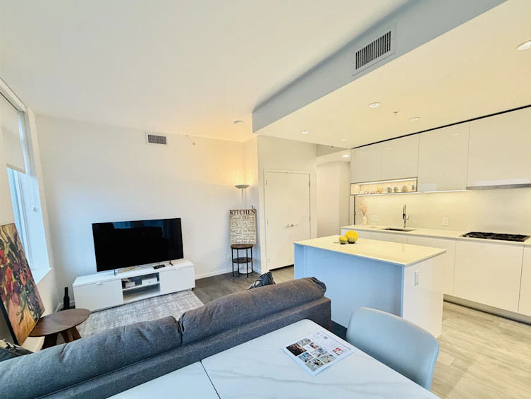 702-6788 Minoru Boulevard, Richmond, BC, V6Y 0M6 - 4