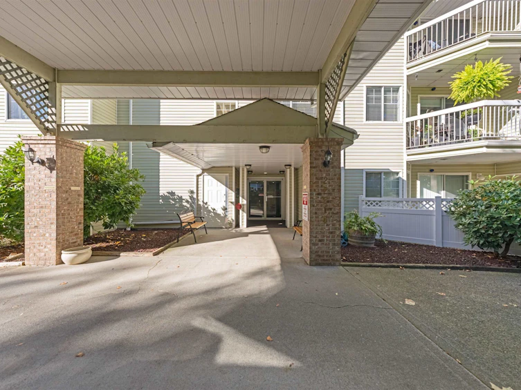 215-22514 116th Avenue, Maple Ridge, BC, V2X 0N8 - 2