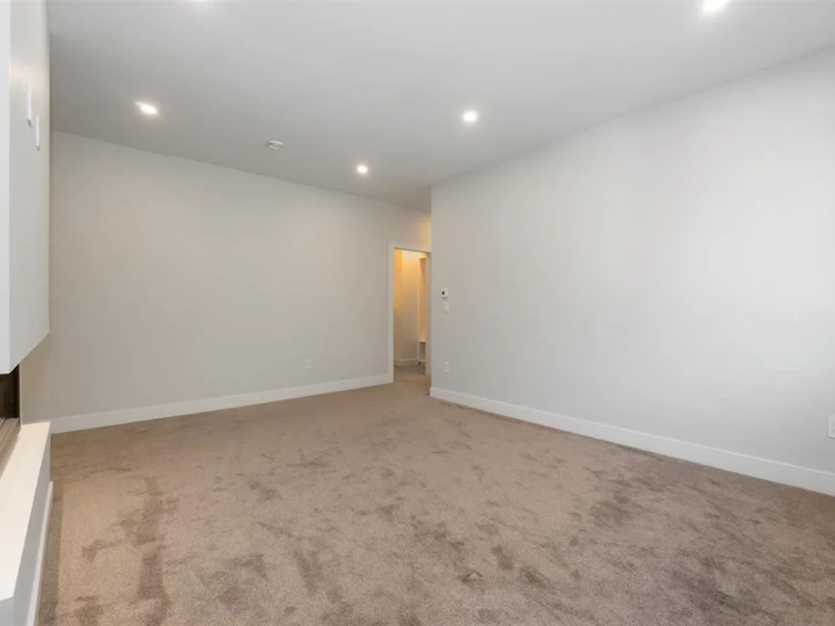 16211 96b Avenue, Surrey, BC, V4N 5X2 - 16