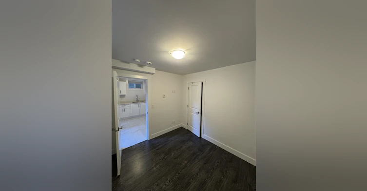 7305 11th Avenue, Burnaby, BC, V3N 2M9 - 6