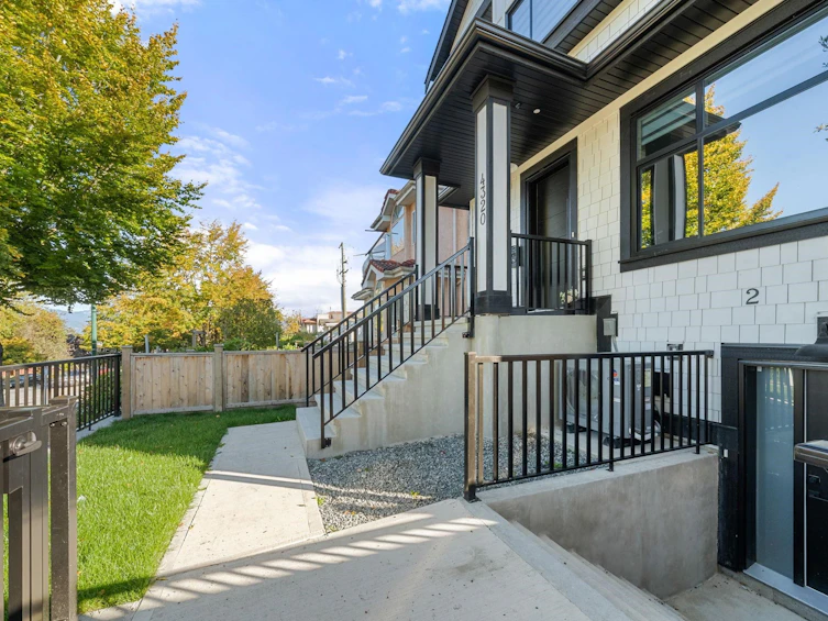 4320 Nanaimo Street, Vancouver, BC, V5N 5J1 - 36