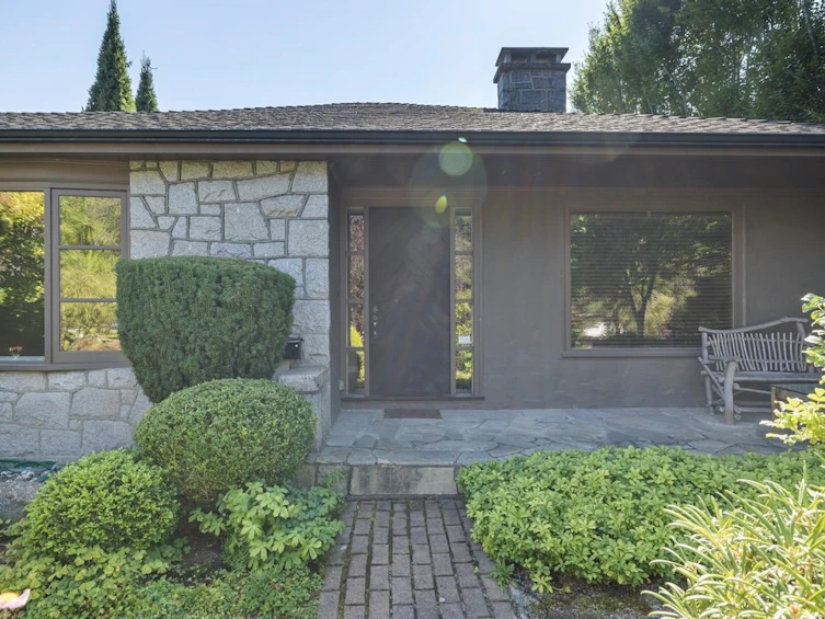 2533 Wallace Crescent, Vancouver, BC, V6R 3V3 - 32