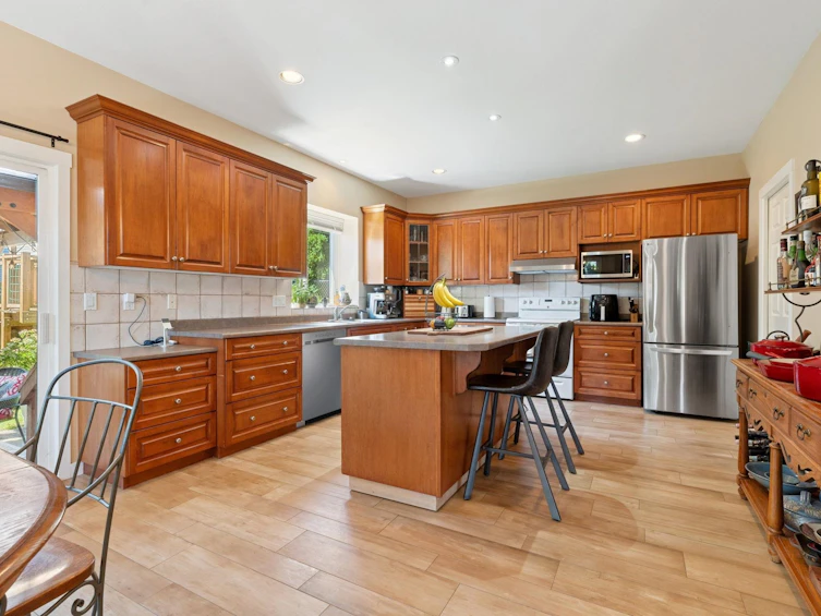 2172 Parkway Boulevard, Coquitlam, BC, V3E 3N3 - 11