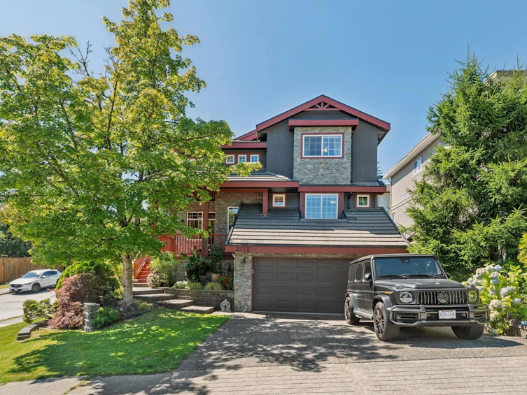 2172 Parkway Boulevard, Coquitlam, BC, V3E 3N3 - 2