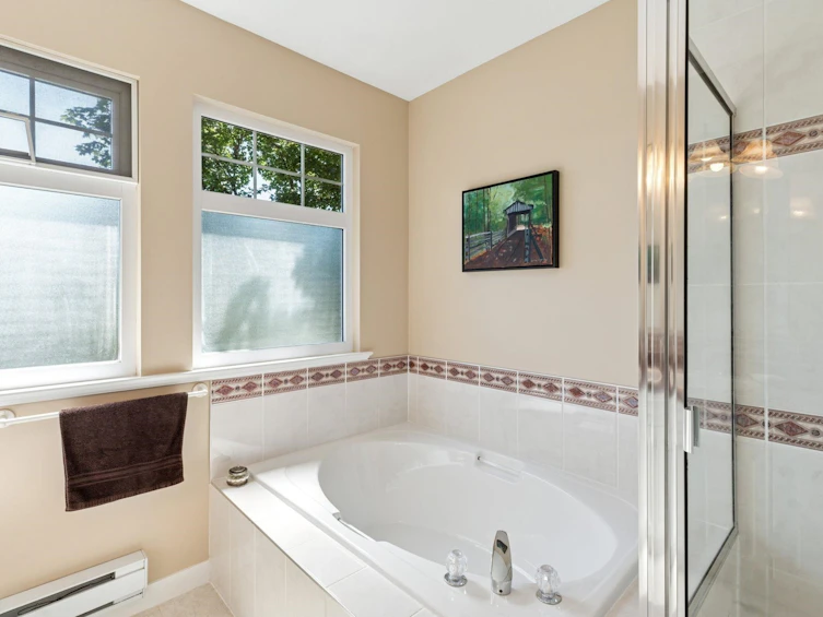 2172 Parkway Boulevard, Coquitlam, BC, V3E 3N3 - 21