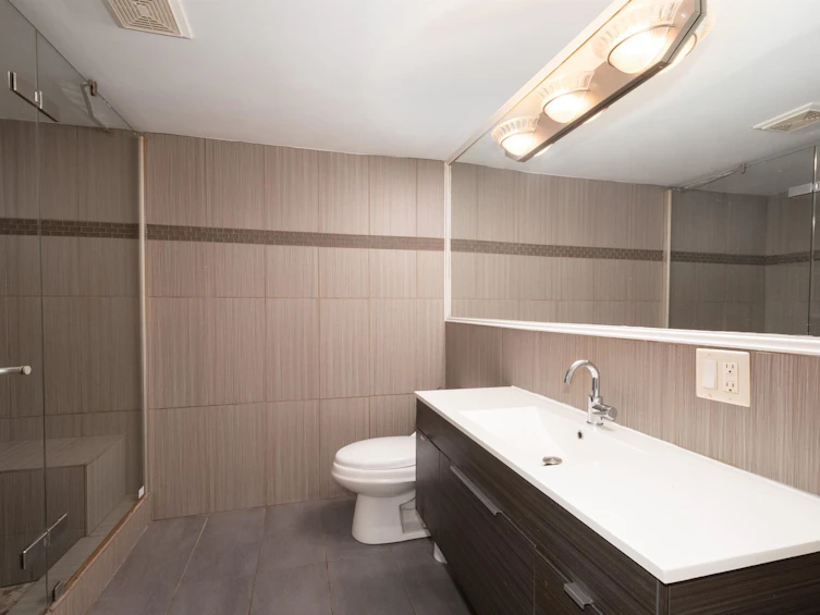 107-1155 Ross Road, North Vancouver, BC, V7K 1C6 - 21