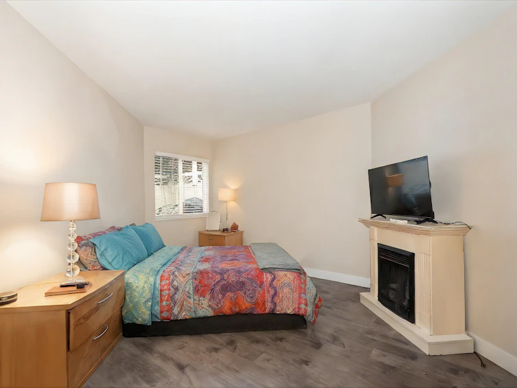 107-1155 Ross Road, North Vancouver, BC, V7K 1C6 - 20
