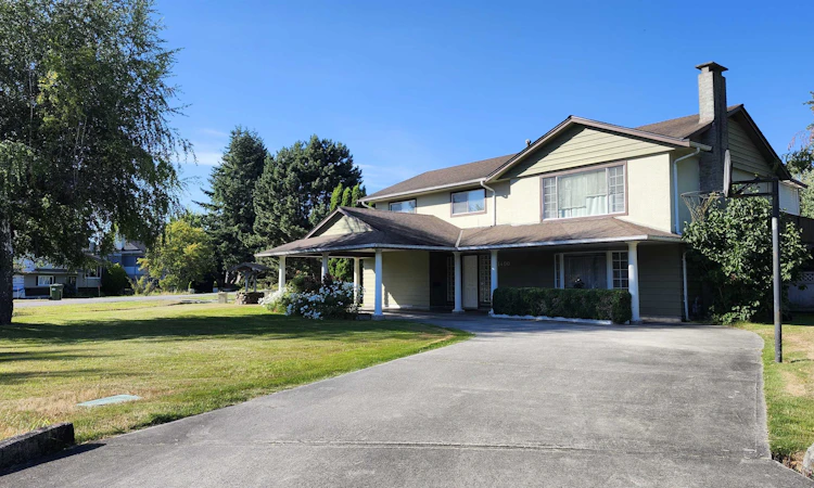 11400 Seafield Crescent
