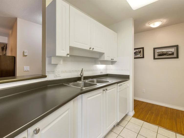 310-15150 29a Avenue, Surrey, BC, V4P 3B1 - 11