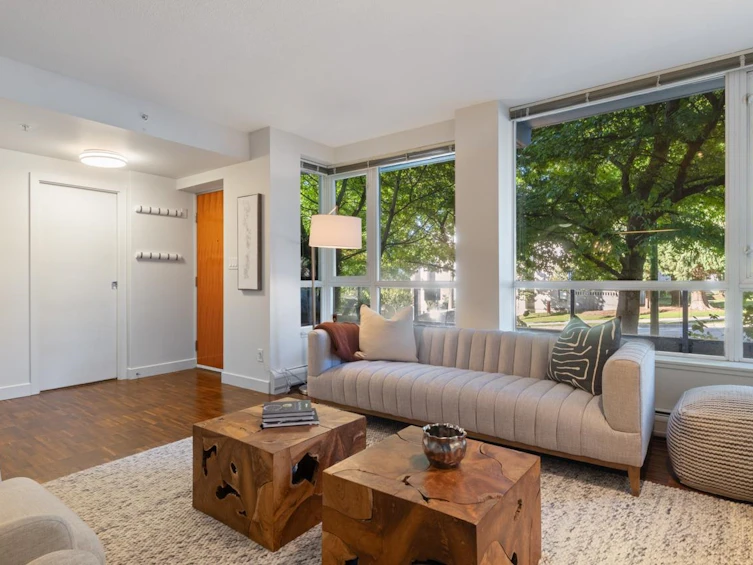 188 Chesterfield Avenue, North Vancouver, BC, V7M 0A4 - 2