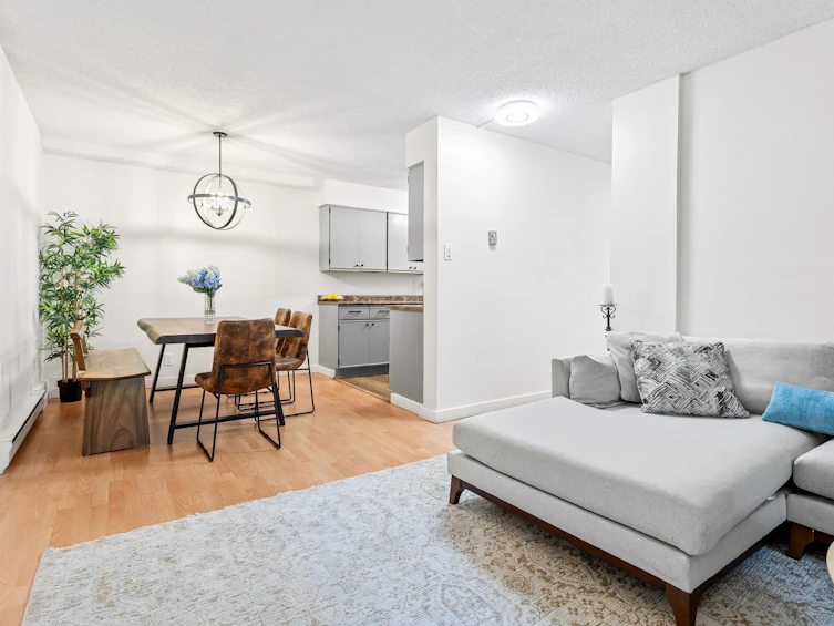28-9521 Cardston Court, Burnaby, BC, V3N 4H8 - 5
