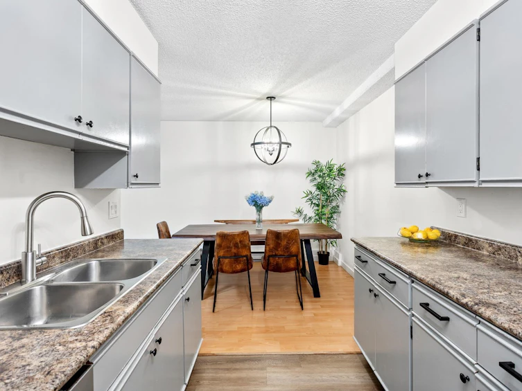 28-9521 Cardston Court, Burnaby, BC, V3N 4H8 - 15