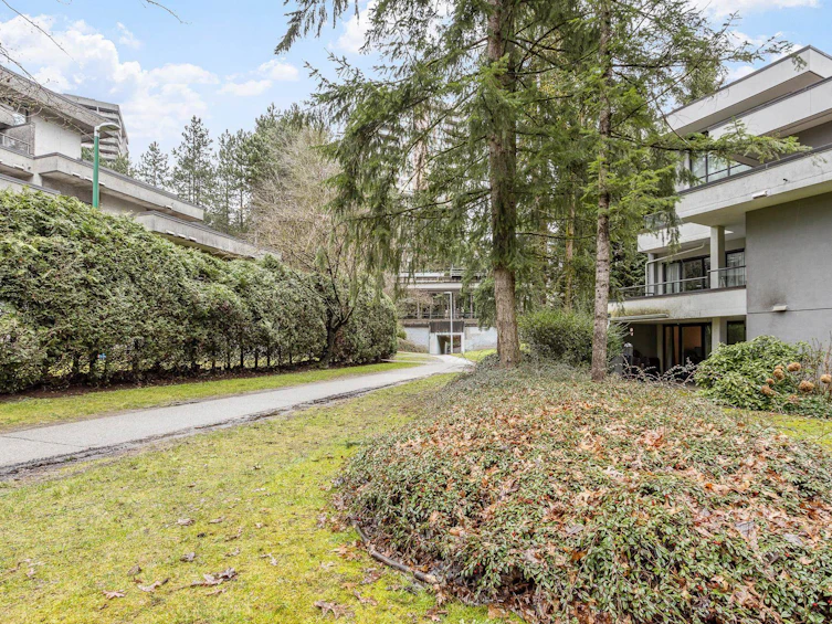 28-9521 Cardston Court, Burnaby, BC, V3N 4H8 - 32