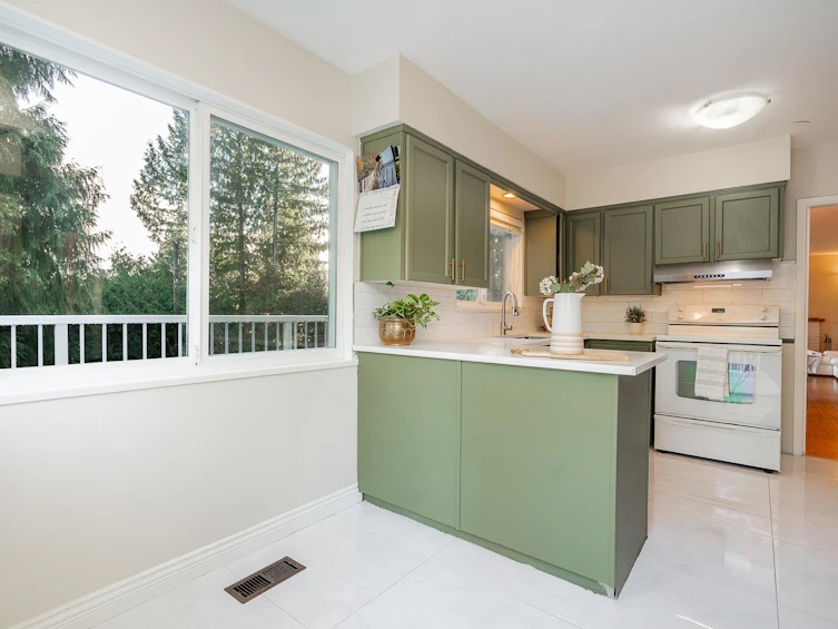 1648 Scarborough Crescent, Port Coquitlam, BC, V3C 2R1 - 9