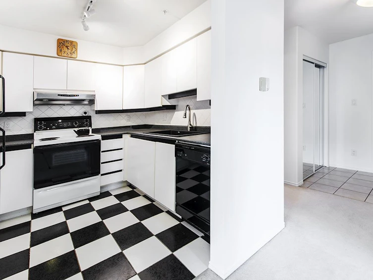 206-1085 W 17th Street, North Vancouver, BC, V7P 3R3 - 10