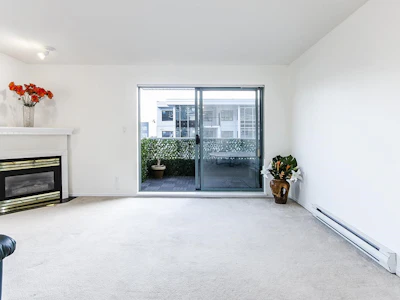 206-1085 W 17th Street - 4