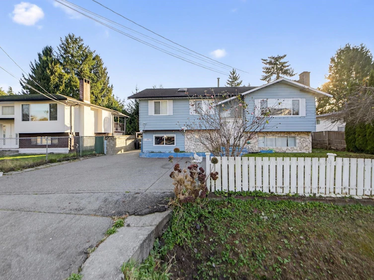 11822 73 Avenue, Delta, BC, V4C 1C4