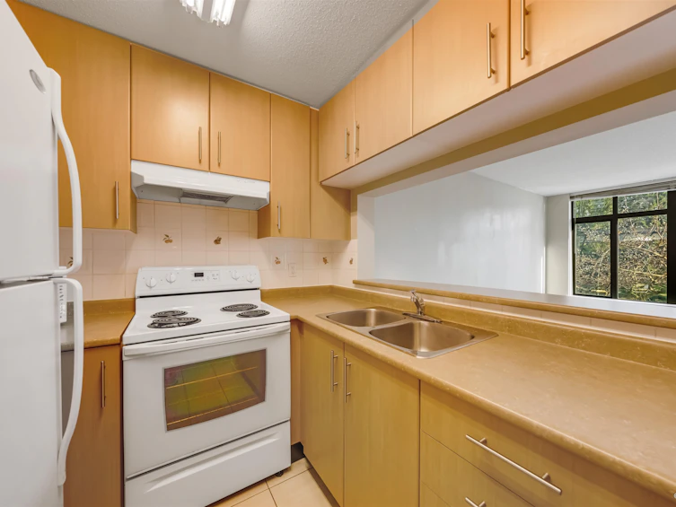 312-3660 Vanness Avenue, Vancouver, BC, V5R 6H8 - 11