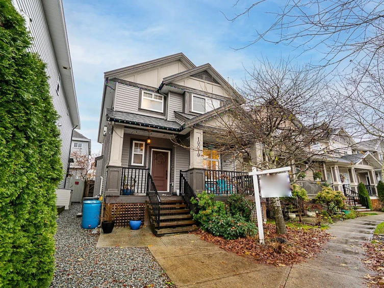 19079 67a Avenue, Surrey, BC, V4N 6A6