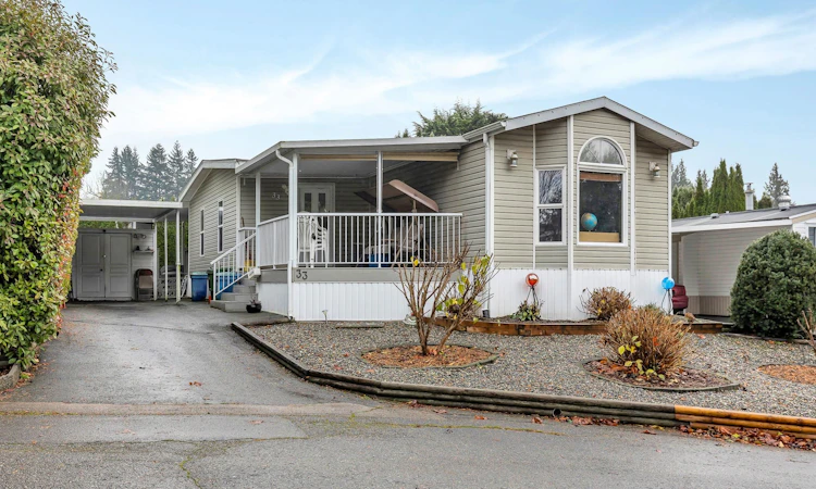 33-2035 Martens Street