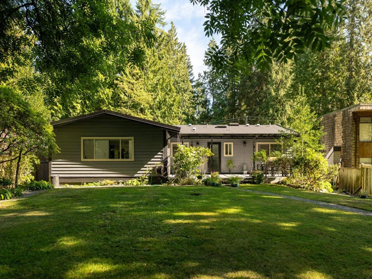 3595 Princess Avenue, North Vancouver, BC, V7N 2E4 - 27