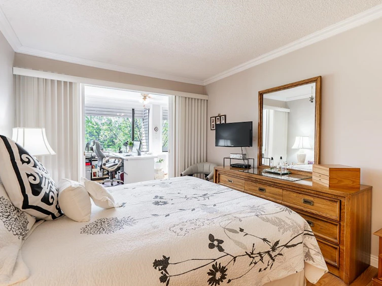 305-15313 19 Avenue, Surrey, BC, V4A 1X6 - 17