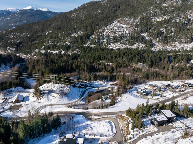 9145 Wedge Creek Rise, Whistler, BC, V8E 1M1 - 13