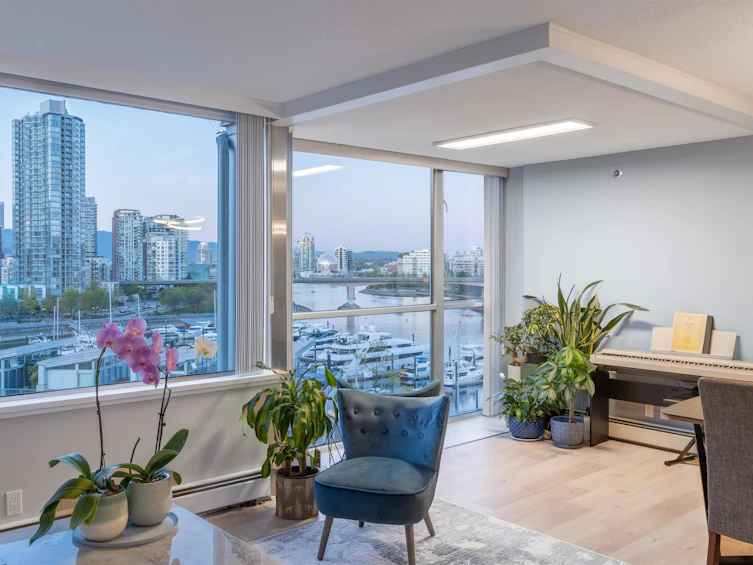906-1288 Marinaside Crescent, Vancouver, BC, V6Z 2W5 - 10