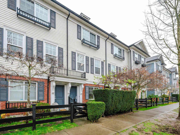 38-18983 72a Avenue, Surrey, BC, V4N 1A5