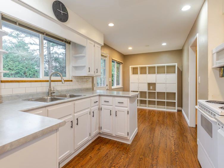 80 53a Street, Delta, BC, V4M 3C4 - 9