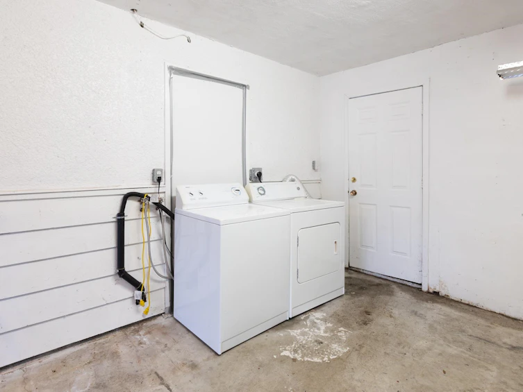 80 53a Street, Delta, BC, V4M 3C4 - 31