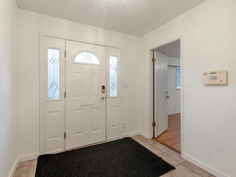 80 53a Street, Delta, BC, V4M 3C4 - 2