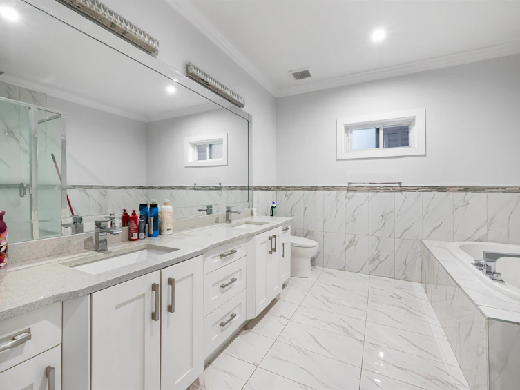 6637 121a Street, Surrey, BC, V3W 0H8 - 13