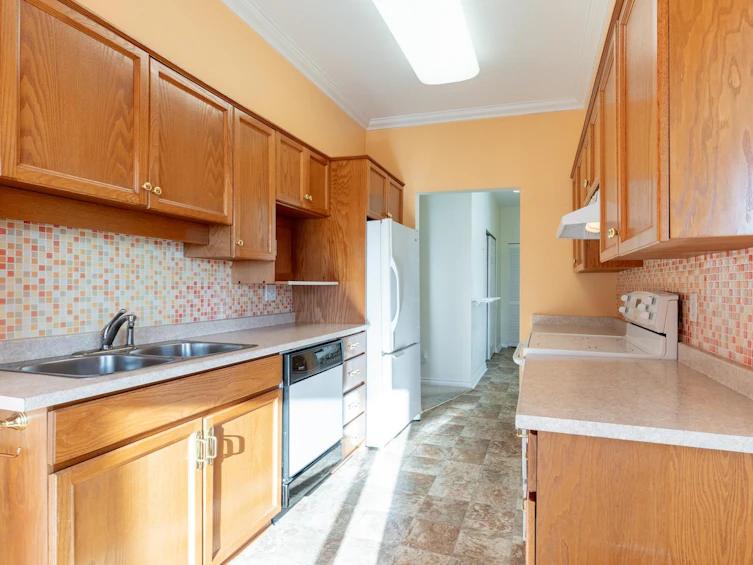 401-25 Richmond Street, New Westminster, BC, V3L 5P9 - 14