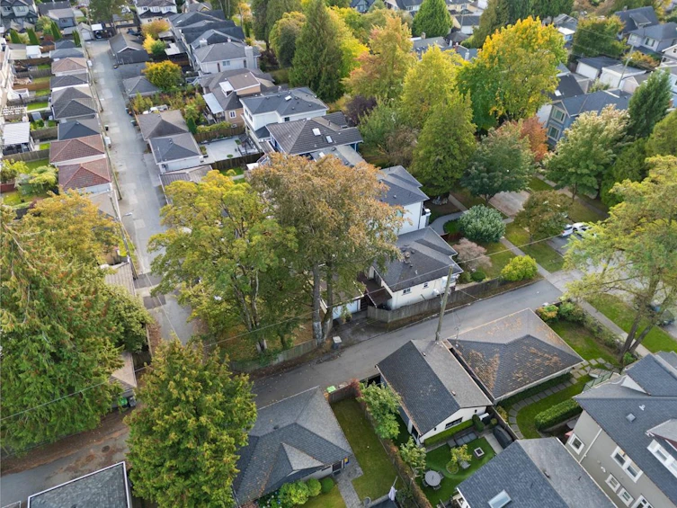 7526 Selkirk Street, Vancouver, BC, V6P 4H4 - 6
