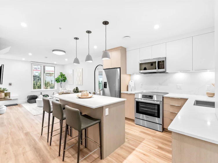 308-2250 E 1st Avenue, Vancouver, BC, V5N 1B6 - 9