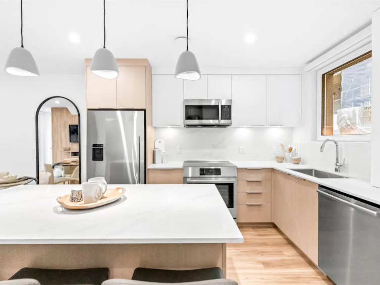 309-2250 E 1st Avenue, Vancouver, BC, V5N 1B6 - 5